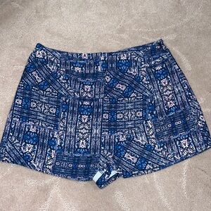 NEVER WORN!! Skort with side zipper